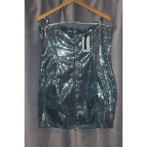 Pretty Little Thing NWT Sequin Strapless Mini Dress Size 10 - Picture 6 of 8